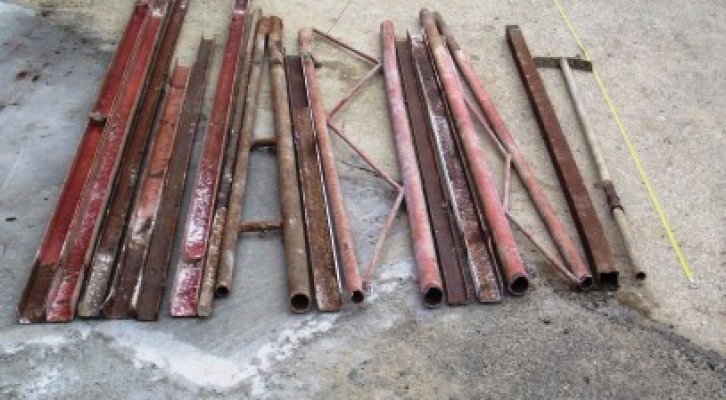 A furat fier vechi din cadrul unei clădiri dezafectate, la Cernavodă